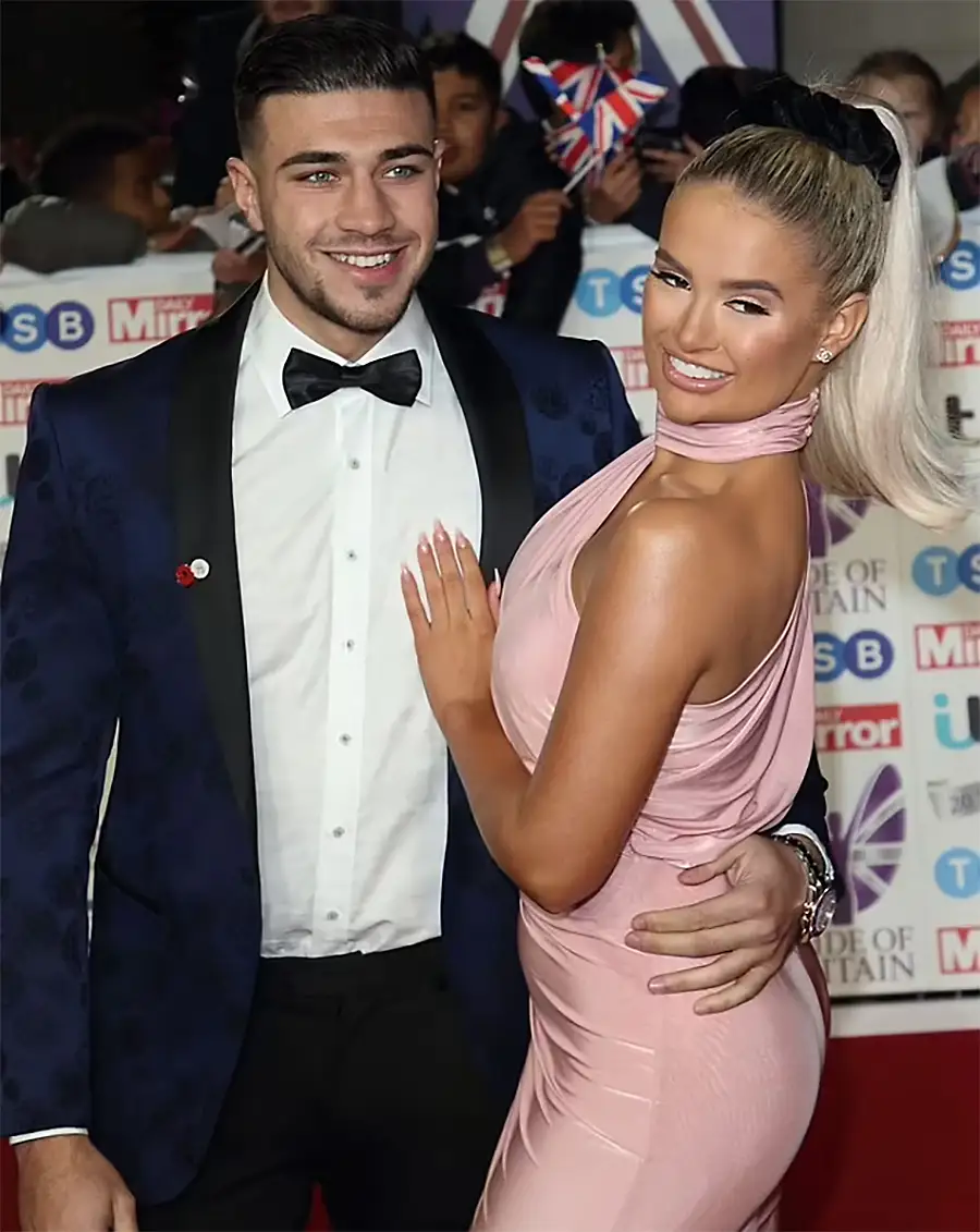 Tommy Fury cheats Molly-Mae 