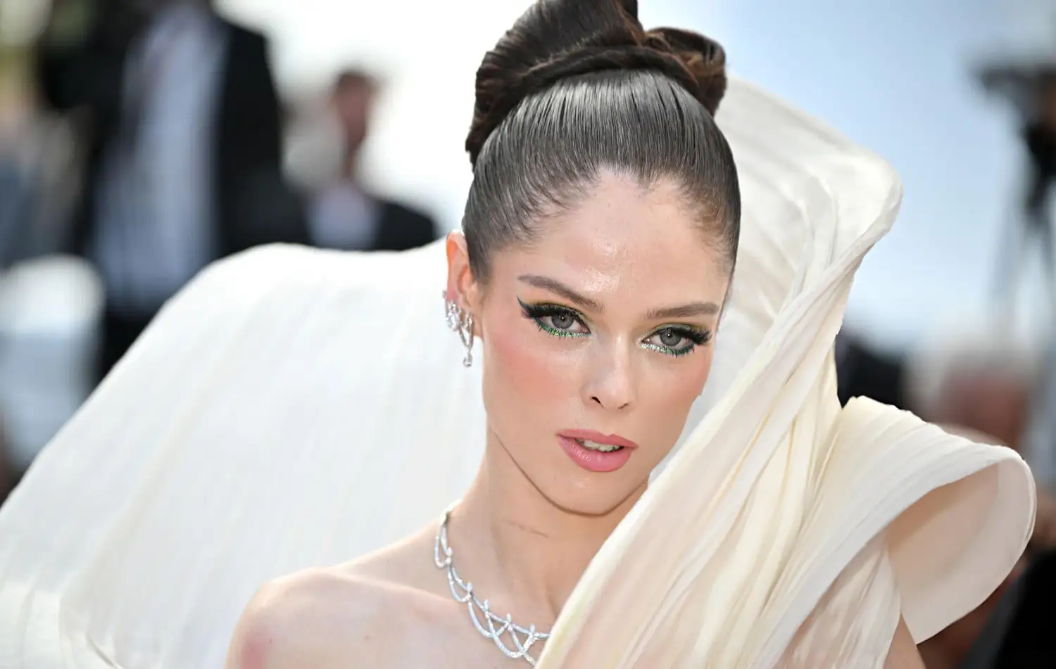 Strike a Pose! Coco Rocha’s Secret to Defying Gravity (and Runways)