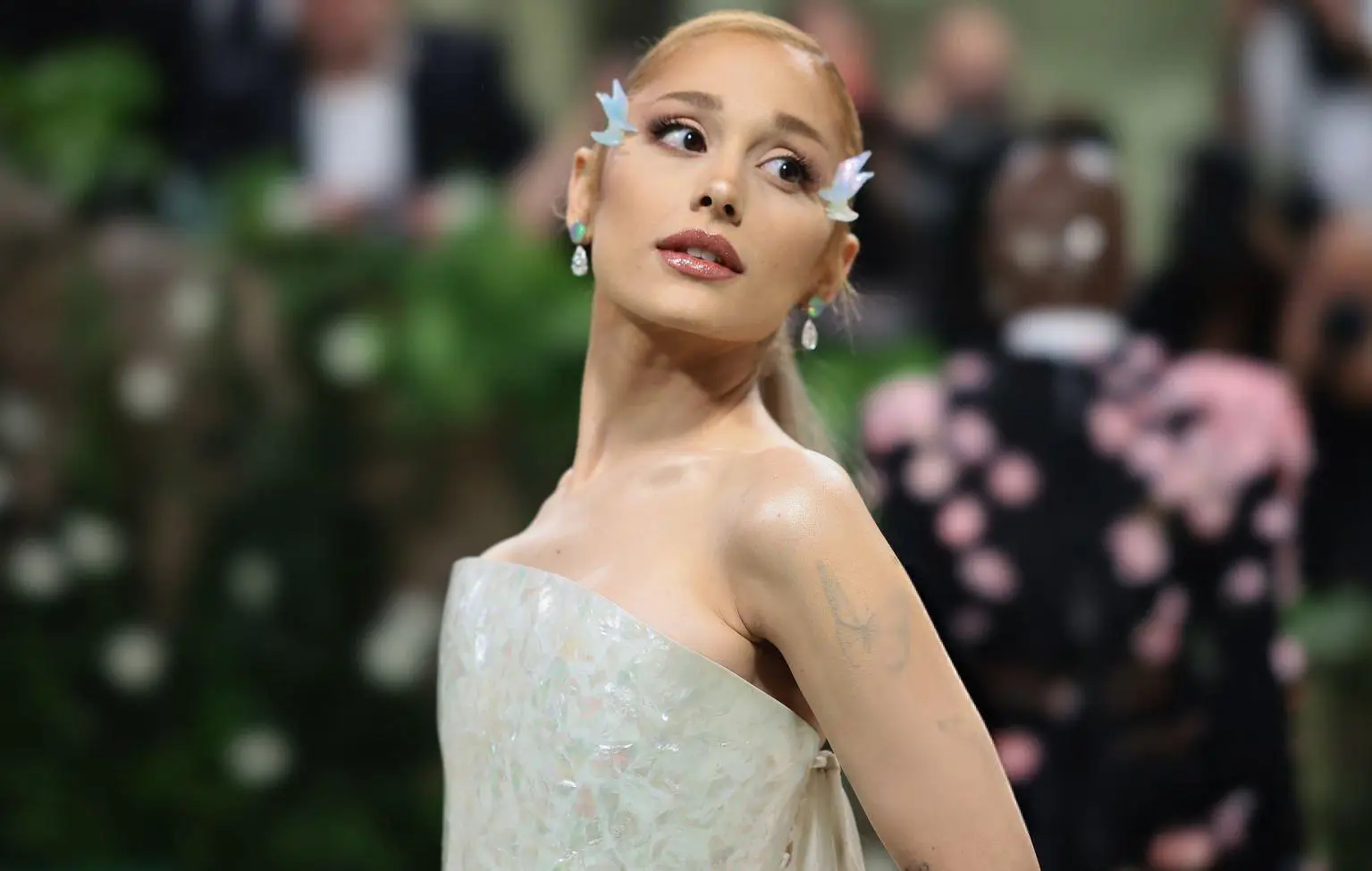 Did Ariana Grande’s Weight Loss Get a Boost from Big Pharma? The Rumors Unpacked