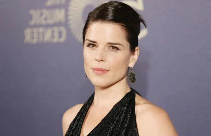 Neve Campbell