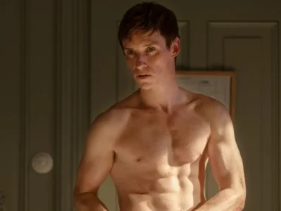 Eddie Redmayne workout