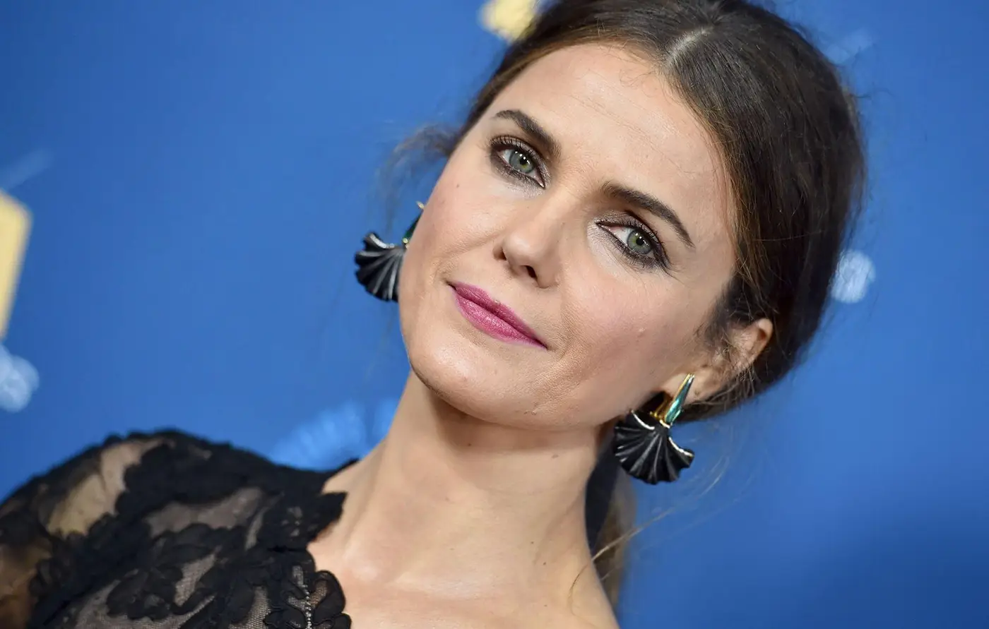 Undercover Glamour: Keri Russell’s Unwritten Rules of Spycraft and Stardom