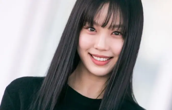 Go Min-si