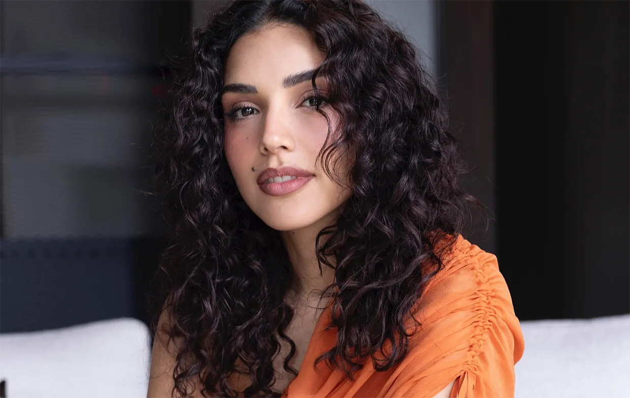 Netflix Got Laura Barjum: Suddenly We’re Watching Newly Rich, Newly Poor—Again